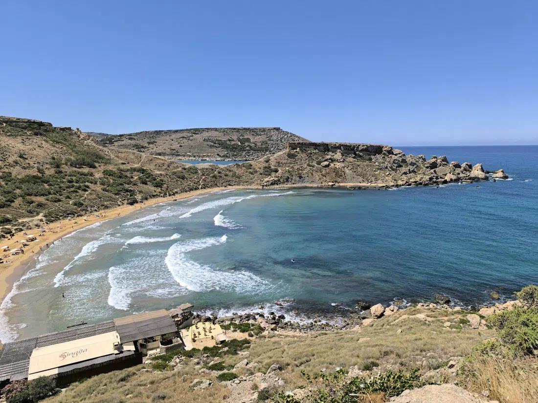 아인 투피에하 (Riviera Bay), 발레타