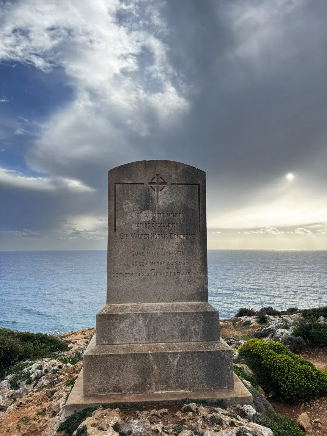 Ħamrija Tower and the Congreve Monument, Valletta