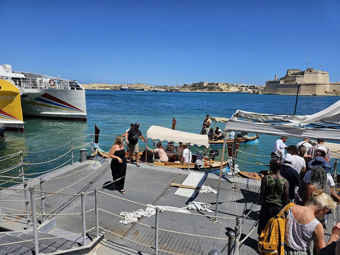 City Electric Cabs, Valletta