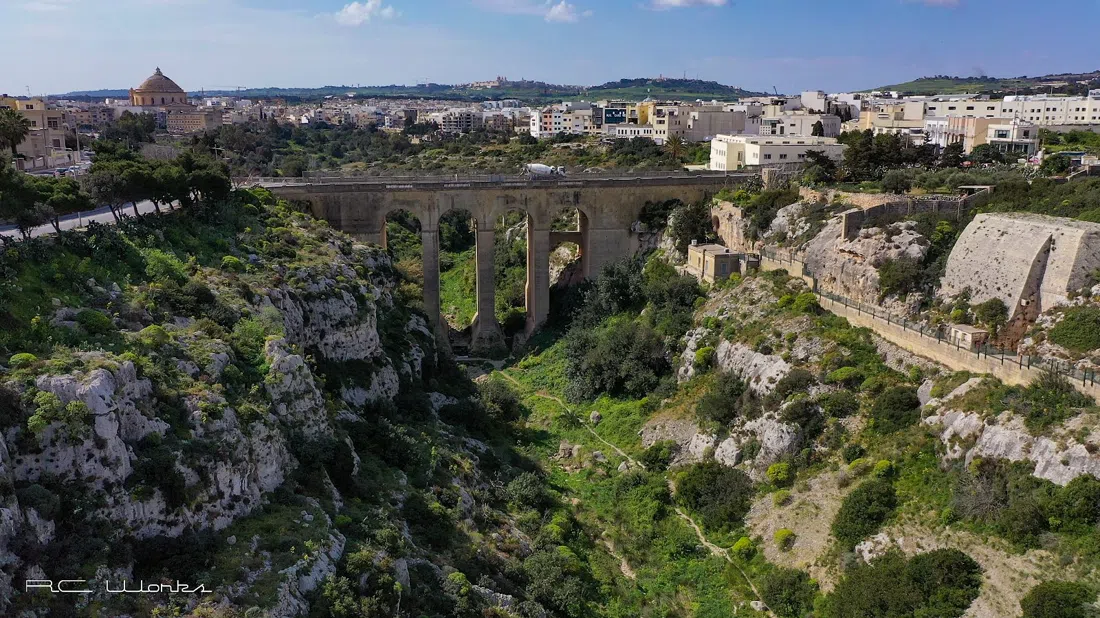 Wied il-Għasel (Honingvallei) wandelroute, Valletta