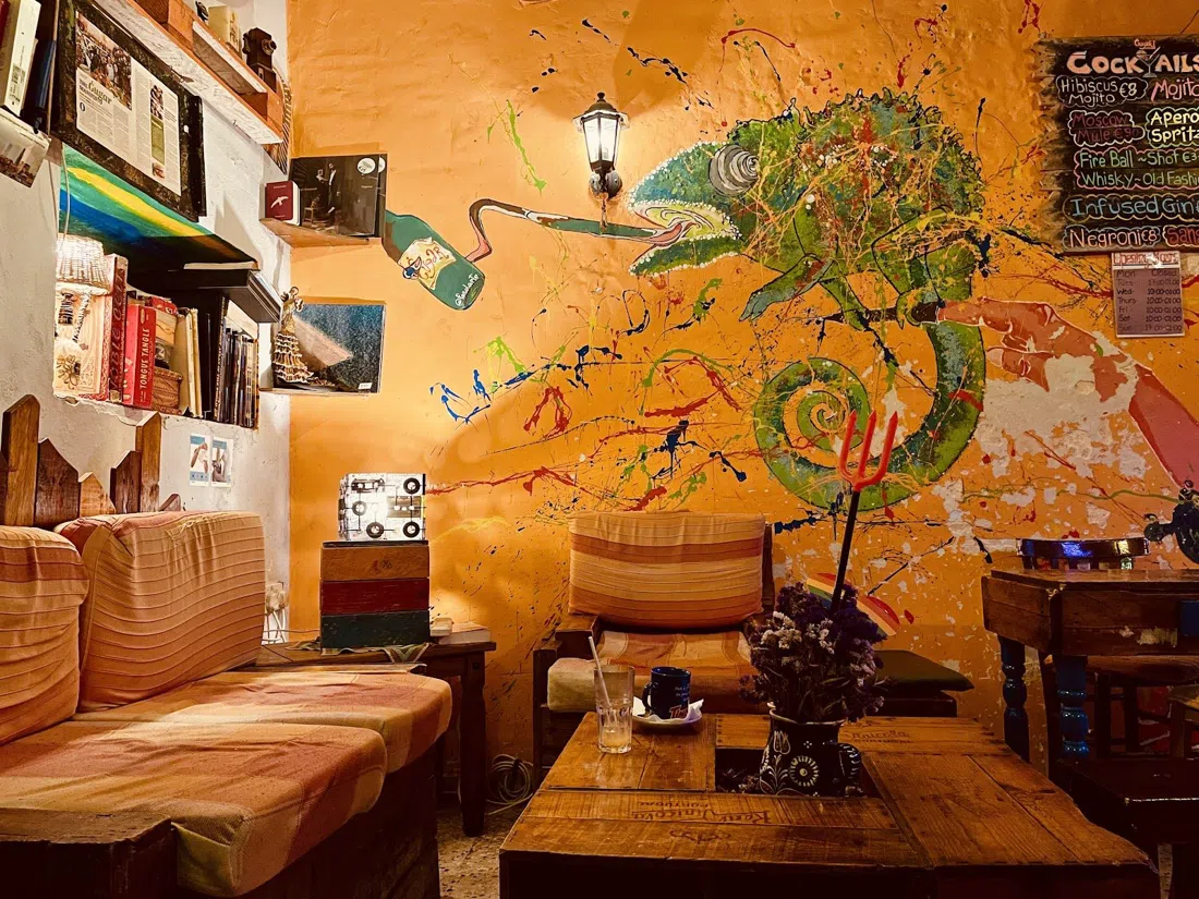 Ġugar Hangout & Bar, Valletta